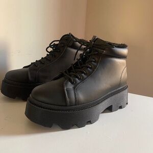 Women's Black Boots